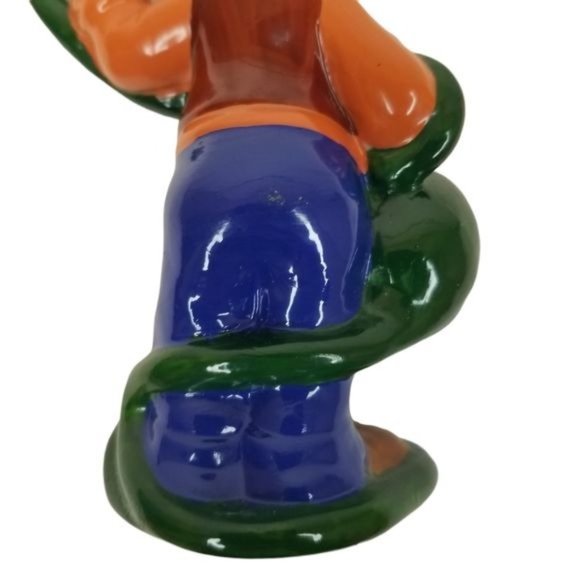 Disney Goofy with Water Hose Porcelain Ceramic Figurine - Picture 10 of 11